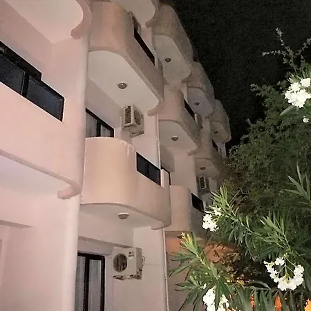 Otel Arya Çeşme